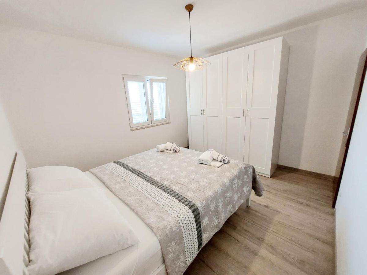 Luxury Sea View Apartment Jesenice  Εξωτερικό φωτογραφία