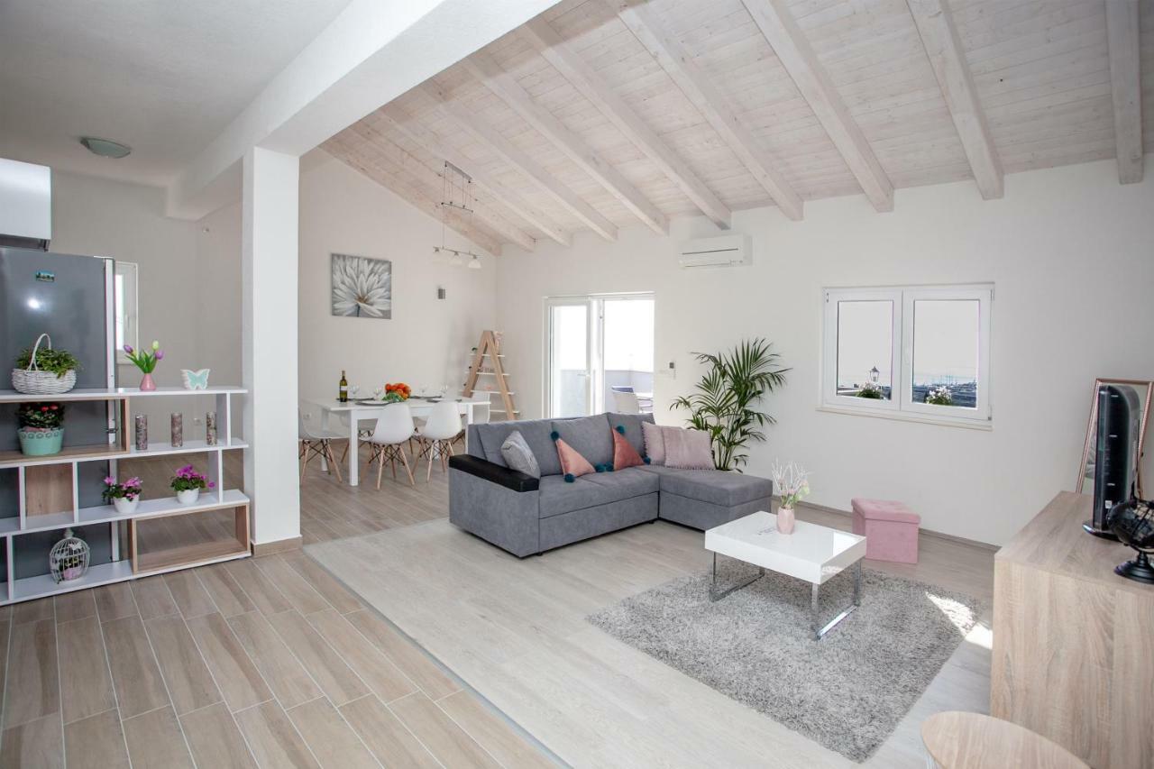 Luxury Sea View Apartment Jesenice  Εξωτερικό φωτογραφία
